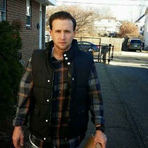 Meet your Posher, Dennis